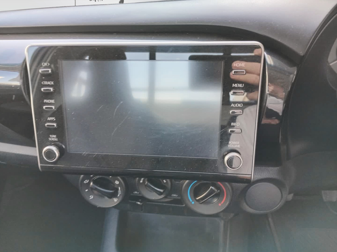 Toyota Hilux 2.4GD-6 SINGLE CAB RAIDER MANUAL