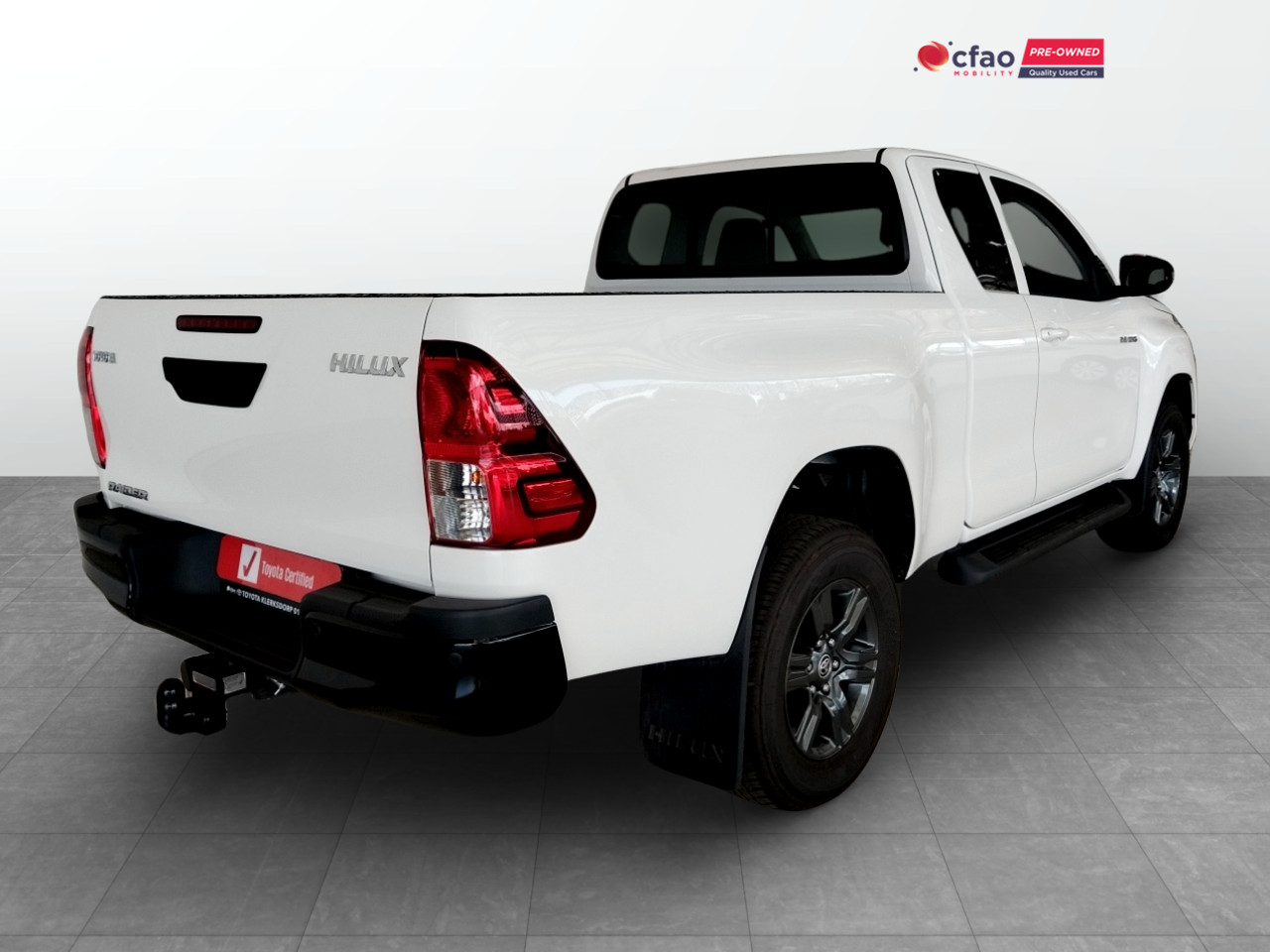 Toyota Hilux 2.4GD-6 XTRA CAB RAIDER MANUAL