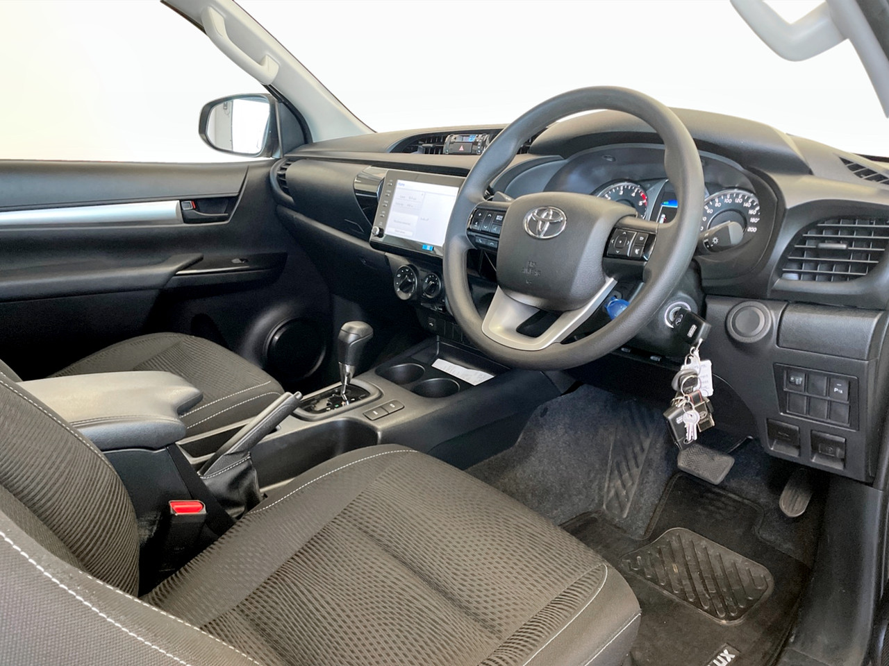 Toyota Hilux 2.4GD-6 XTRA CAB RAIDER AUTO