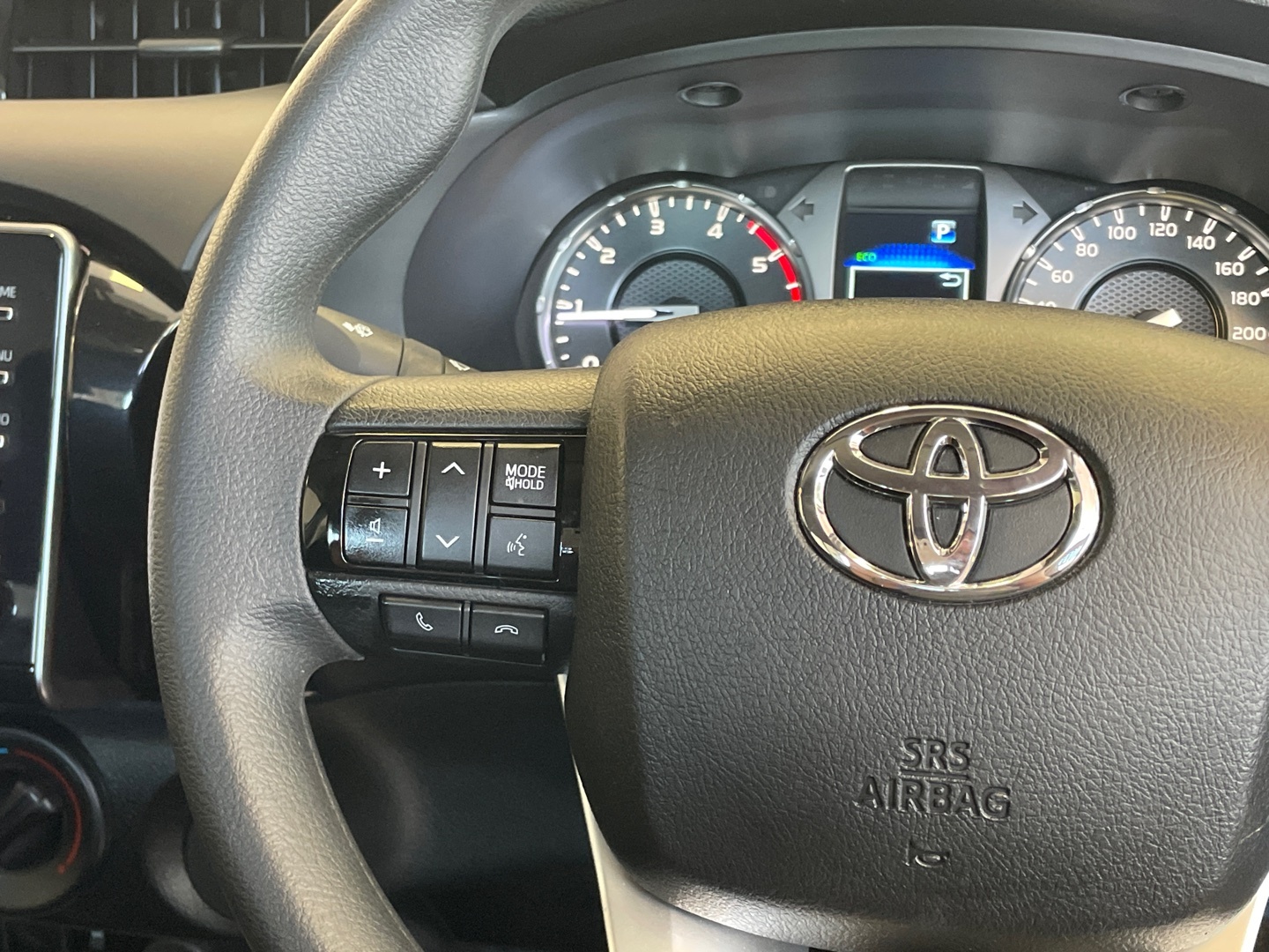 Toyota Hilux 2.4GD-6 XTRA CAB RAIDER AUTO