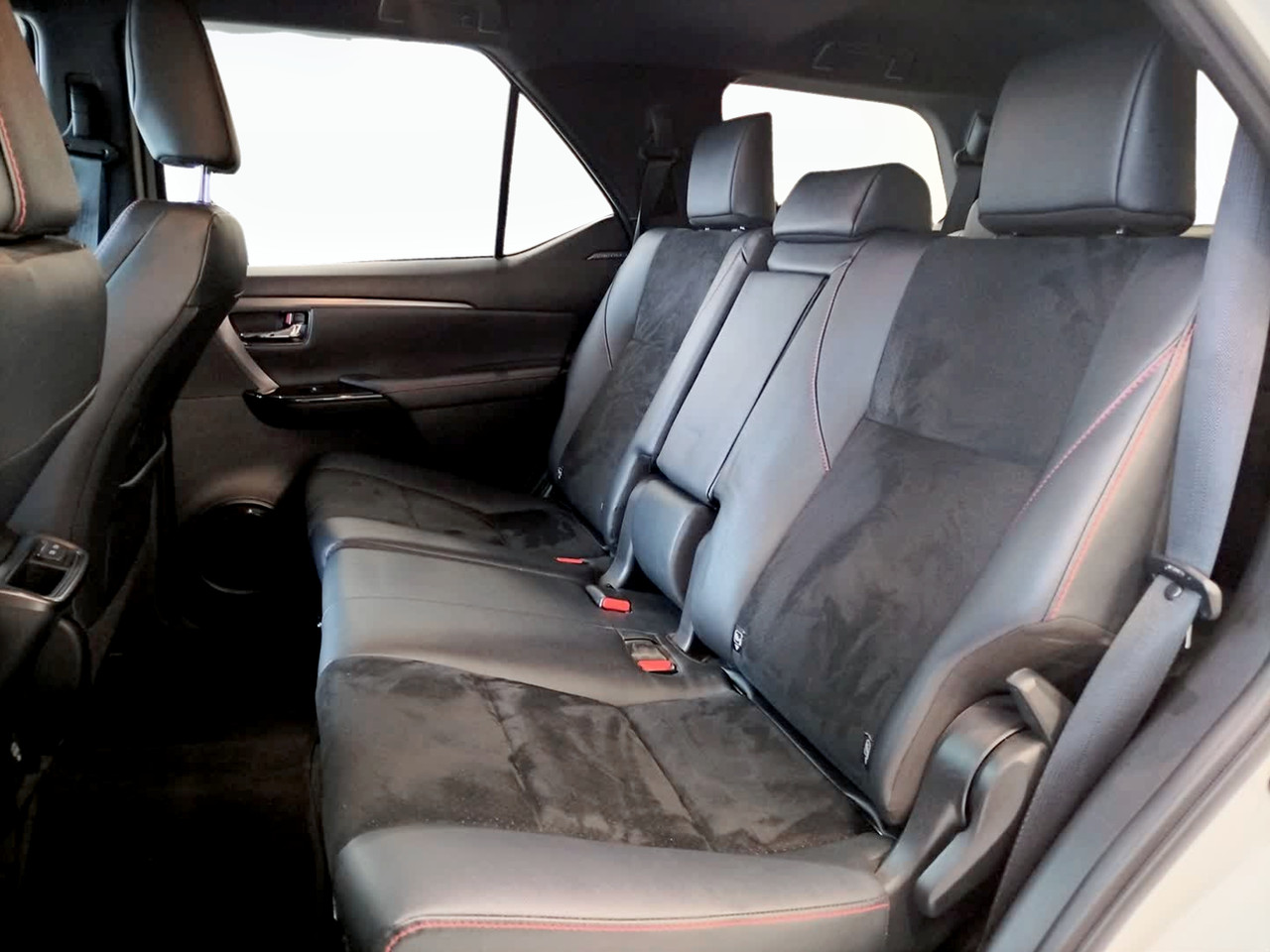 Toyota Fortuner 2.8GD-6 4X4 GR-SPORT