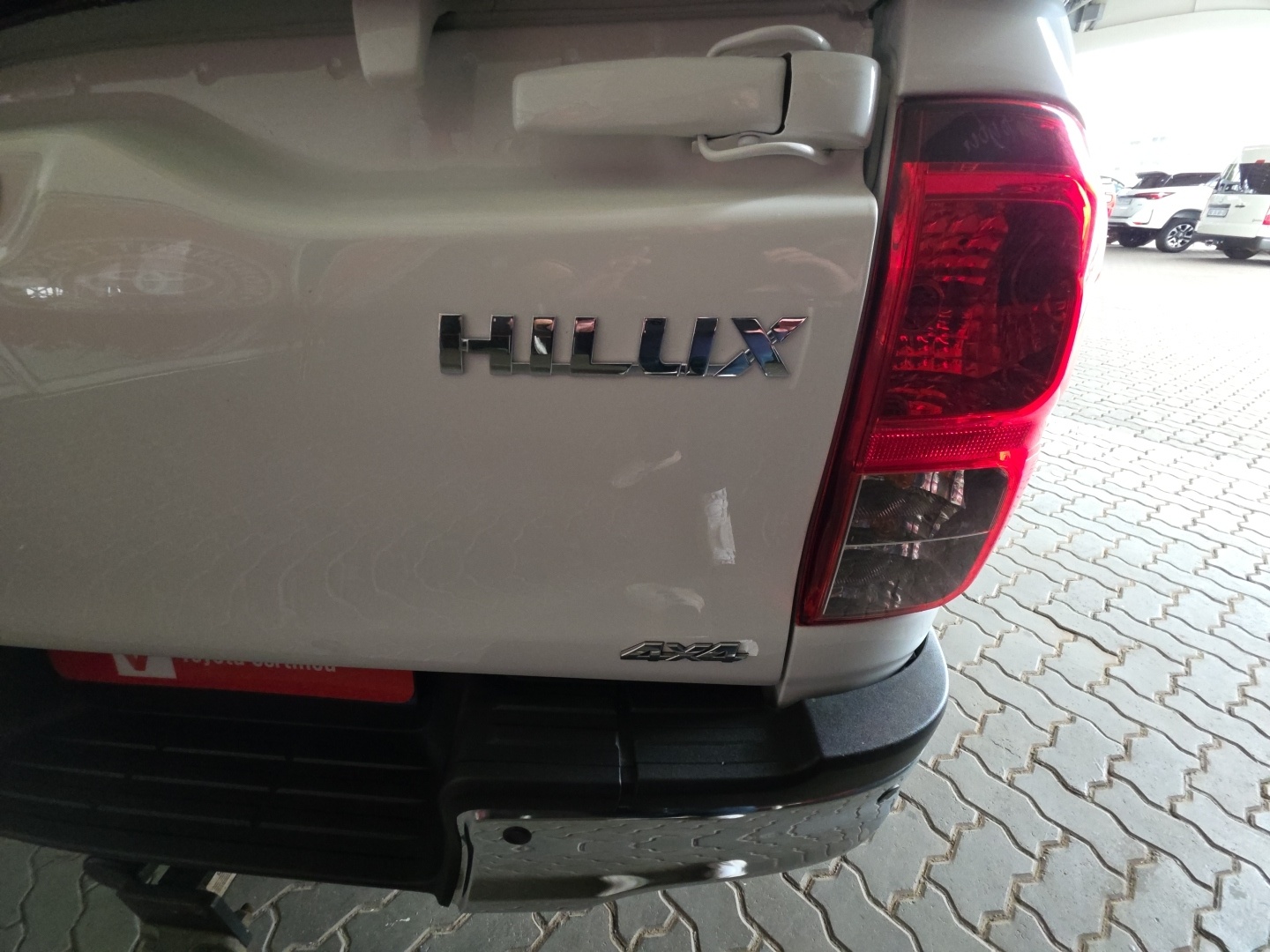 Toyota Hilux 2.4GD-6 SINGLE CAB 4X4 RAIDER MANUAL