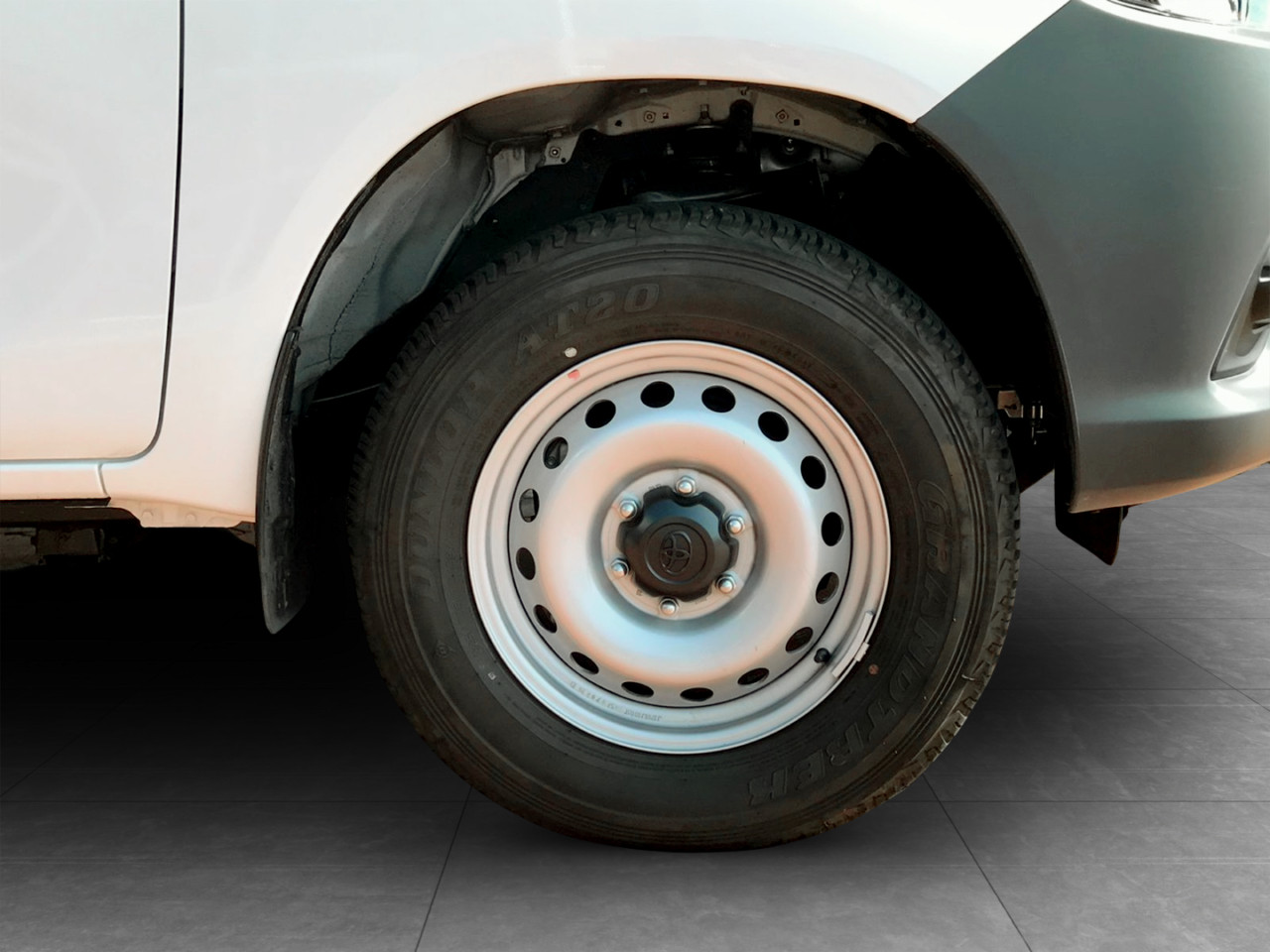 Toyota Hilux 2.4GD-6 SINGLE CAB 4X4 SR