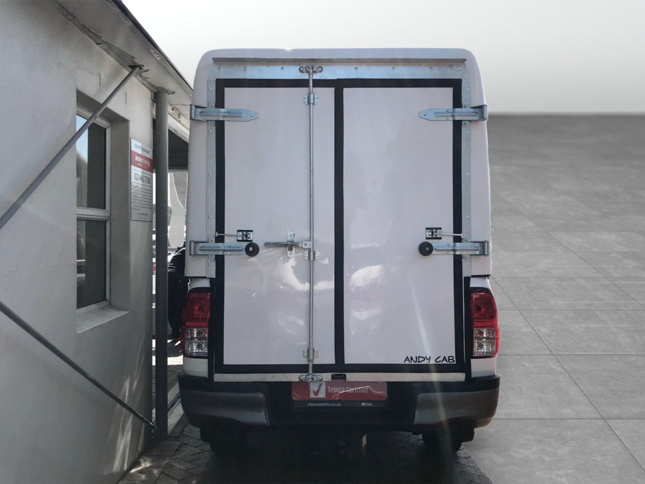 Toyota Hilux 2.4GD-6 SINGLE CAB 4X4 SR