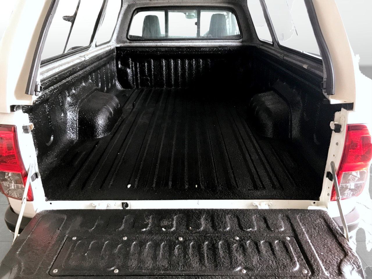 Toyota Hilux 2.4GD-6 SINGLE CAB 4X4 RAIDER MANUAL