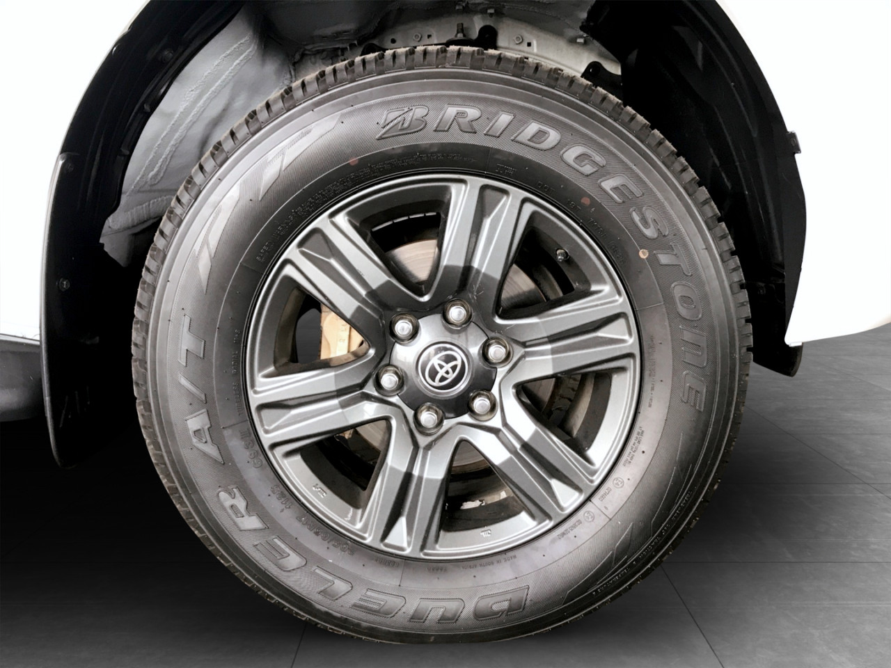 Toyota Hilux 2.4GD-6 SINGLE CAB 4X4 RAIDER MANUAL