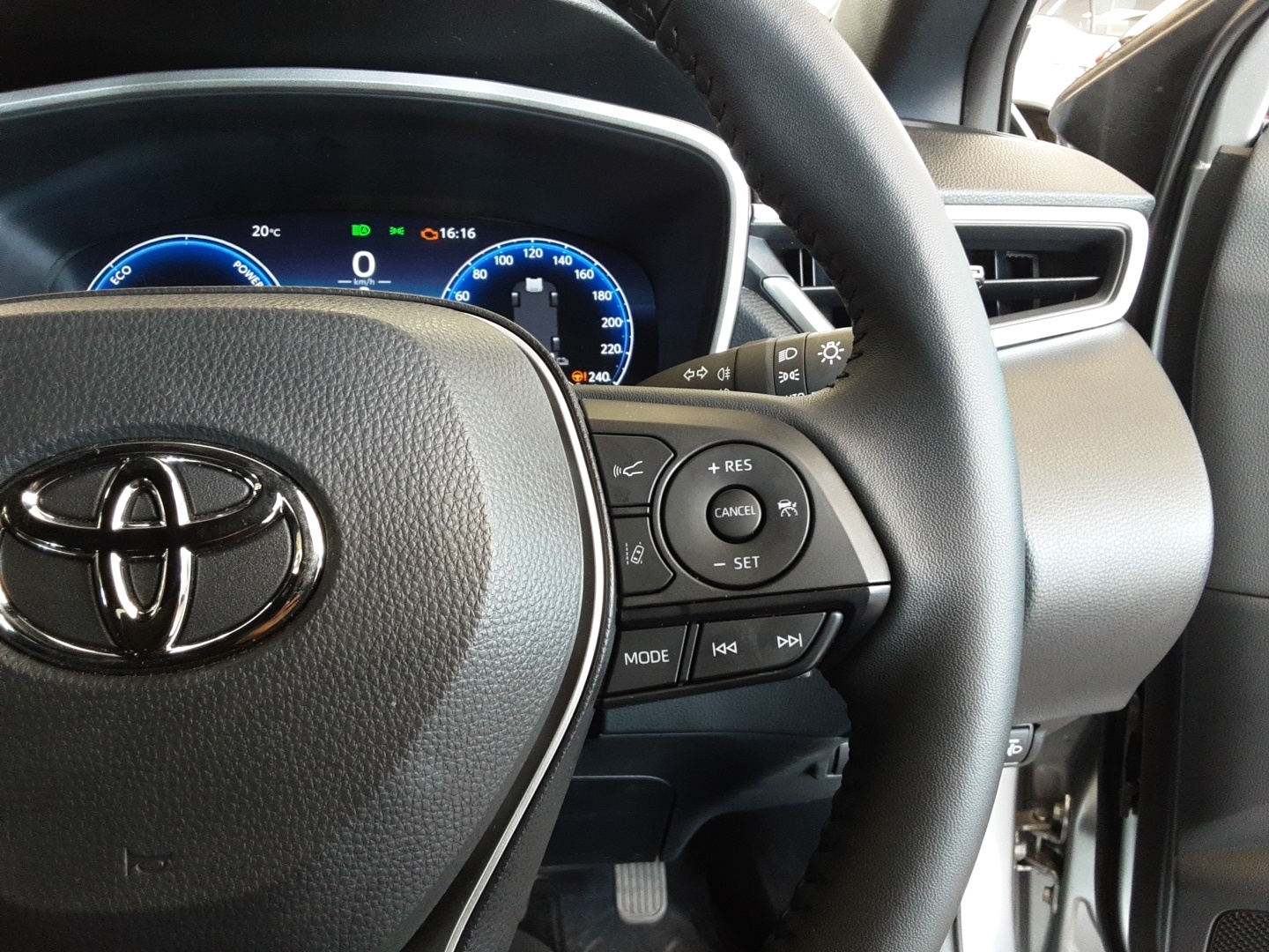 Toyota COROLLA CROSS 1.8 HEV XR