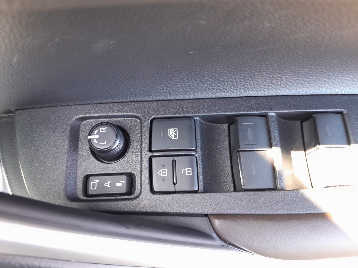 Toyota COROLLA CROSS 1.8 HEV XR