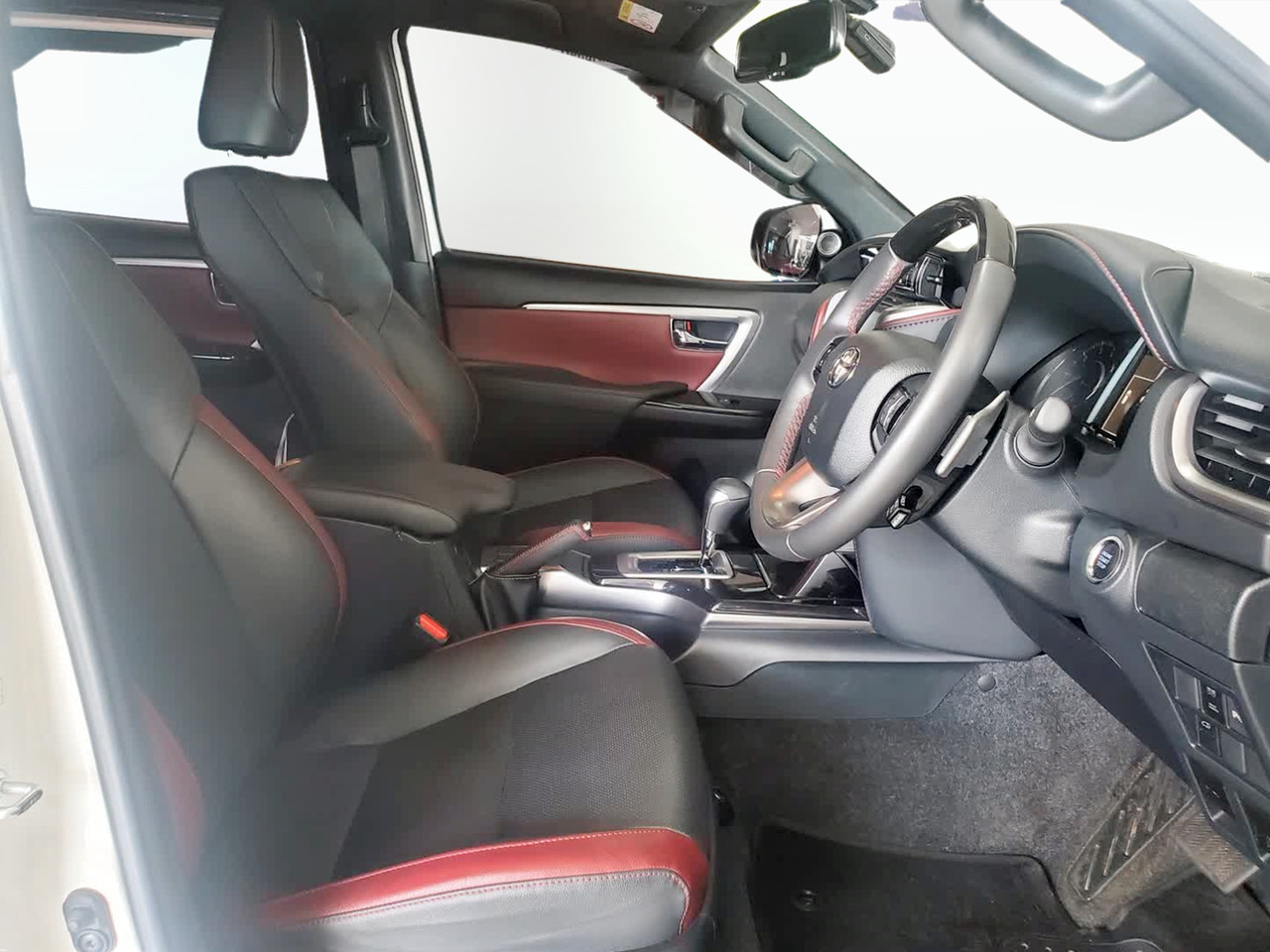 Toyota Fortuner 2.8GD-6 48V 4X4