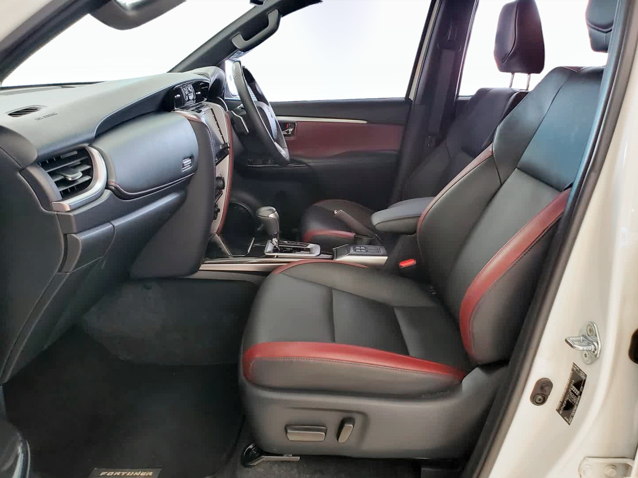 Toyota Fortuner 2.8GD-6 48V 4X4