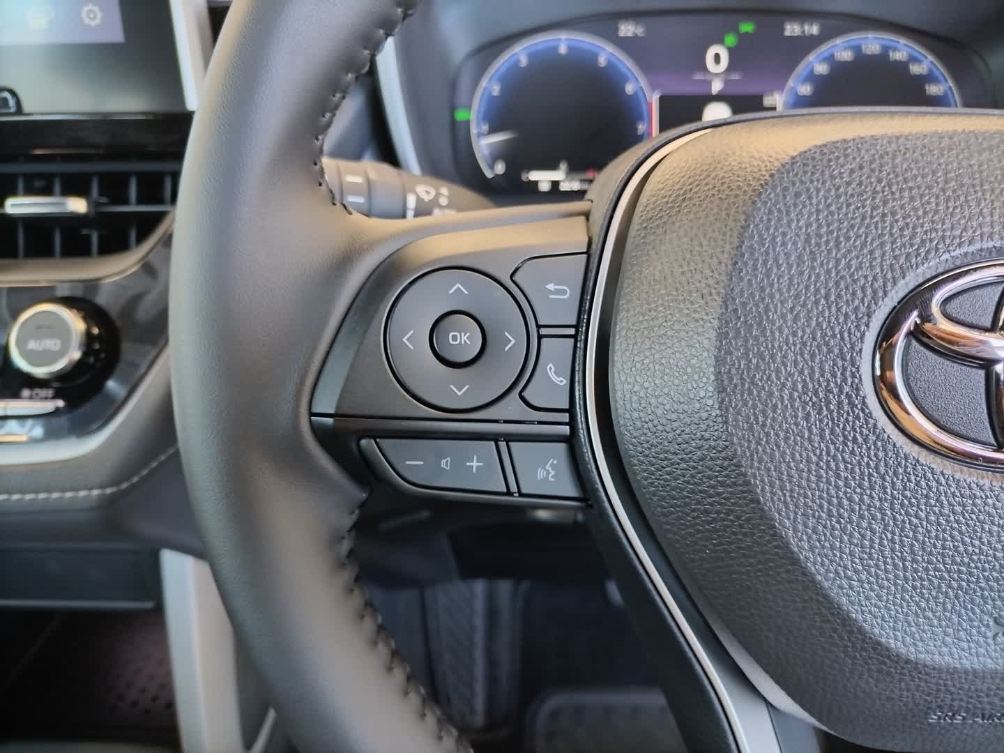 Toyota COROLLA CROSS 1.8 XR