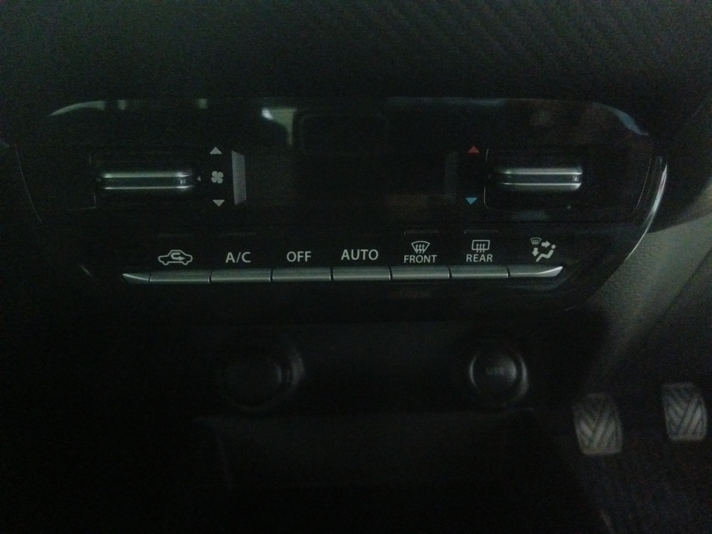 Toyota STARLET CROSS 1.5 XS MANUAL