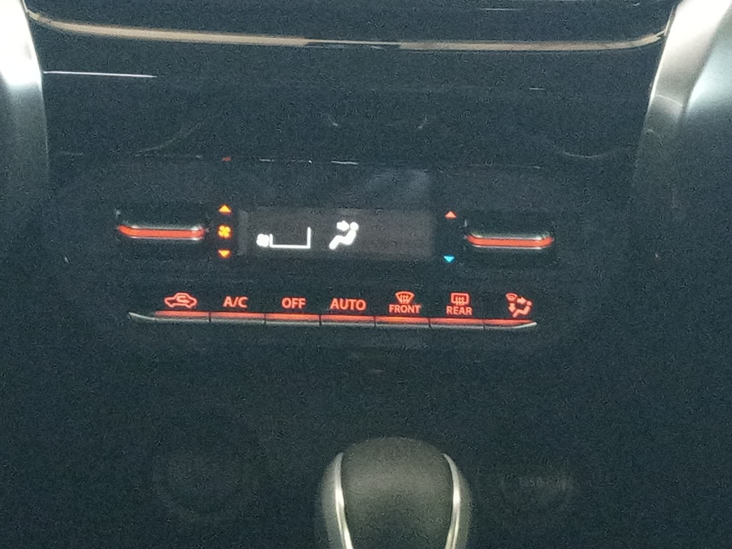 Toyota STARLET CROSS 1.5 XR AUTO
