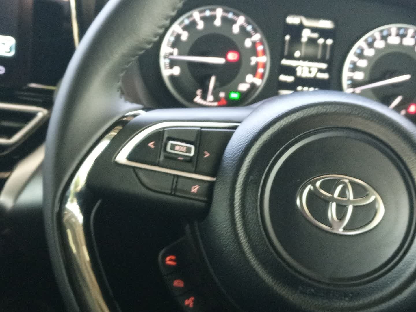Toyota STARLET CROSS 1.5 XR AUTO