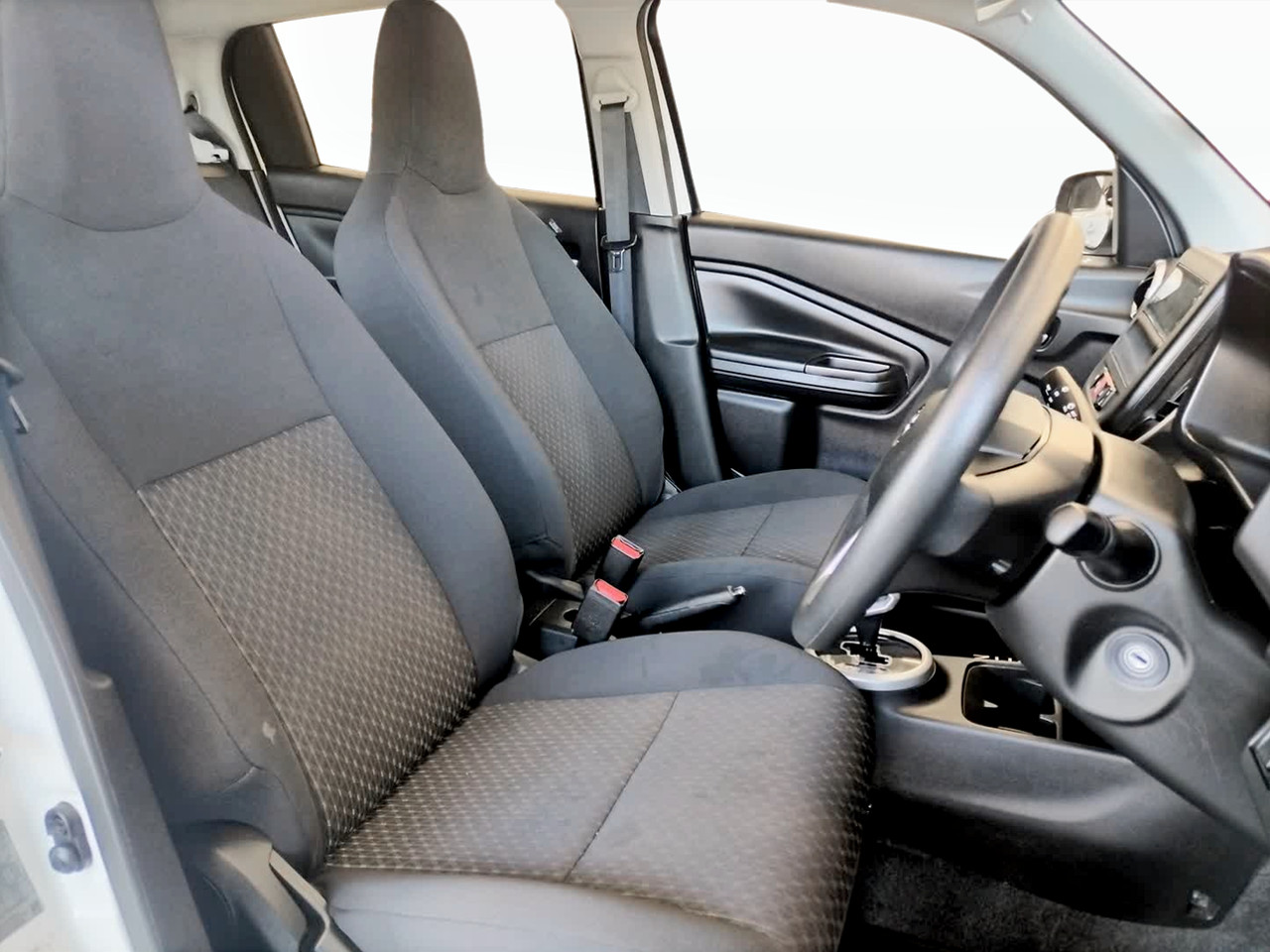 Toyota Vitz 1.0 XR AUTO