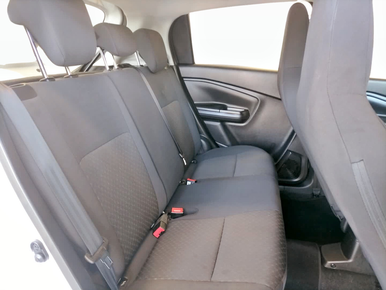 Toyota Vitz 1.0 XR AUTO