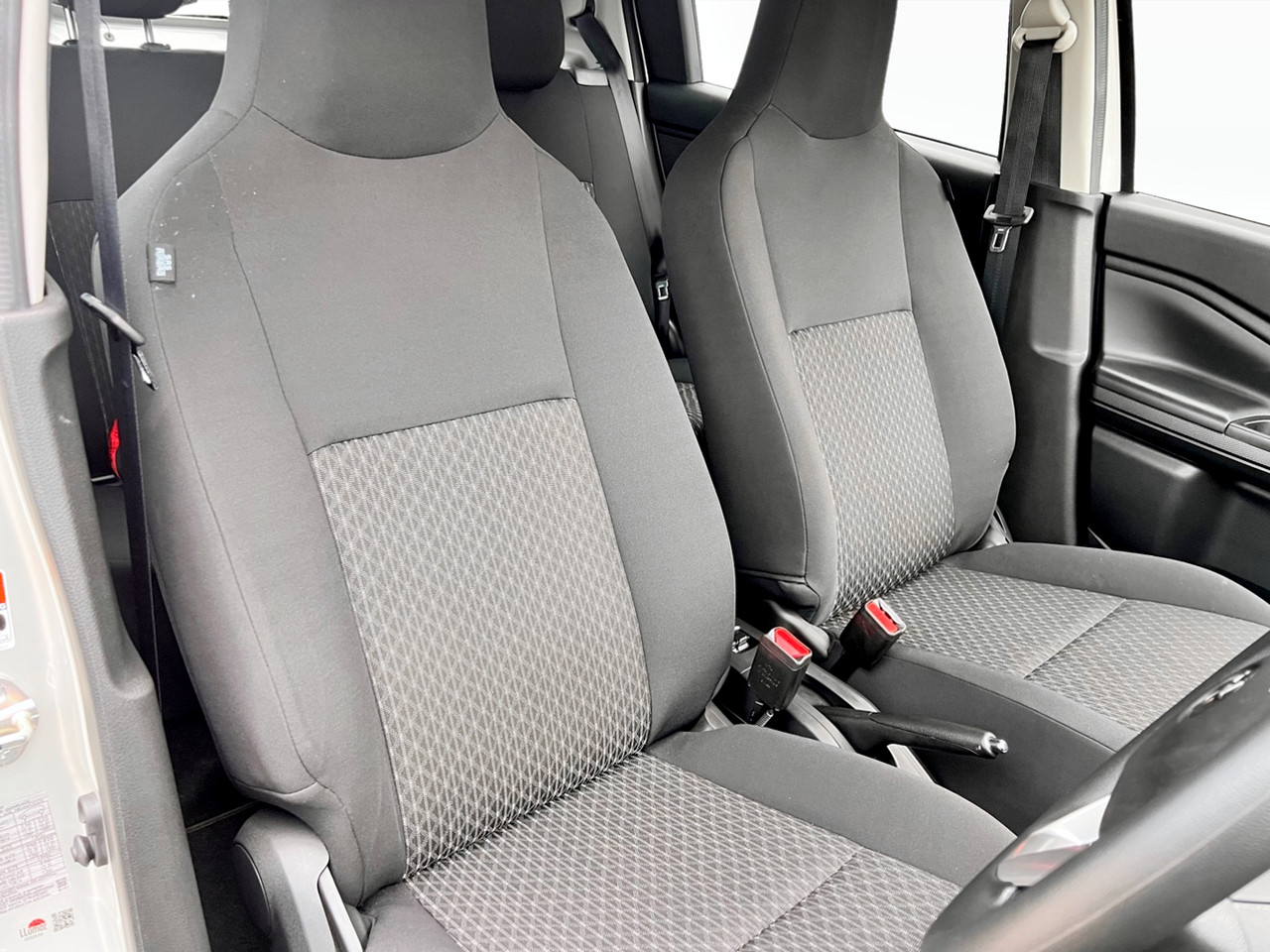 Toyota Vitz 1.0 XR AUTO