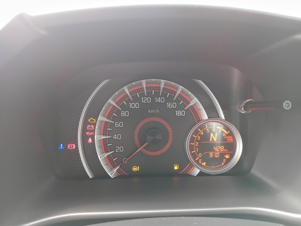 Toyota Vitz 1.0 XR AUTO