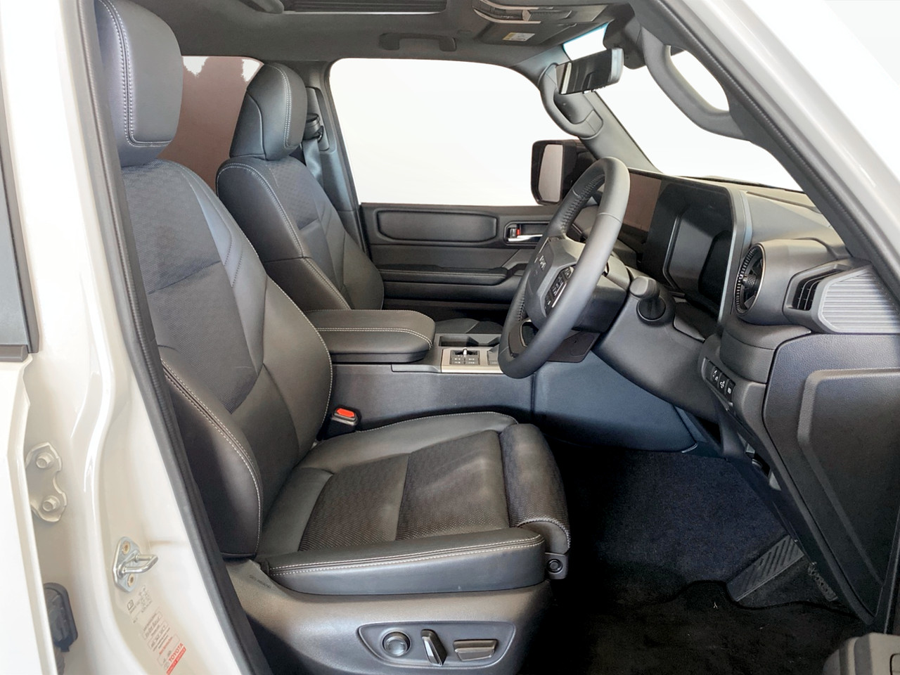 Toyota Land Cruiser Prado 2.8GD VX-R