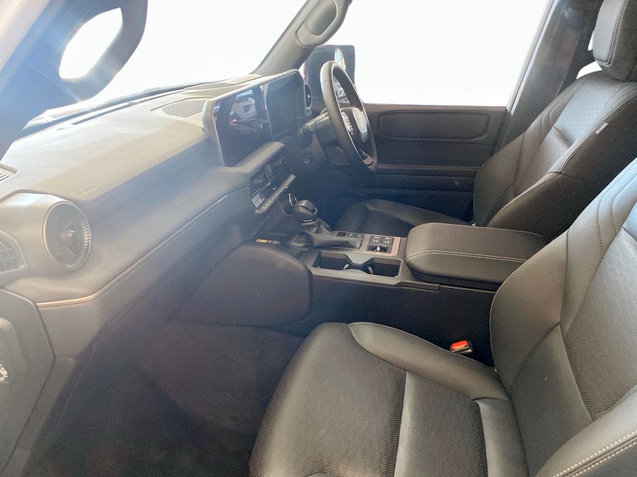 Toyota Land Cruiser Prado 2.8GD VX-R