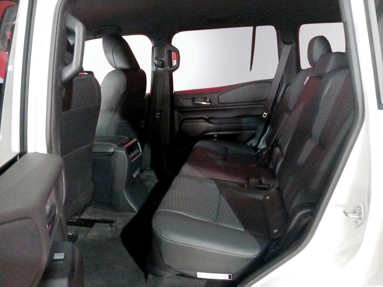 Toyota Land Cruiser Prado 2.8GD TX