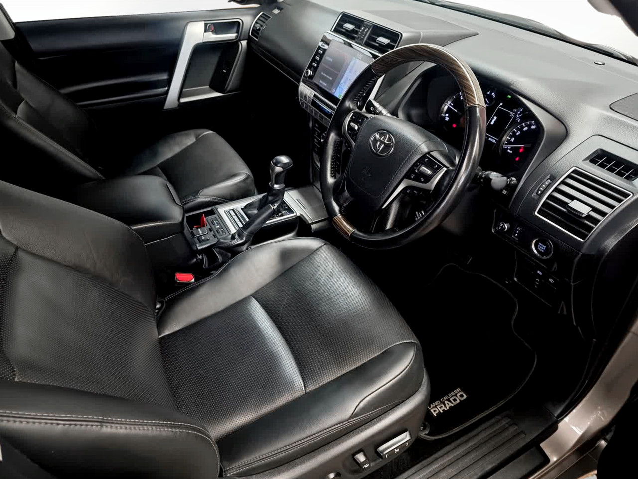 Toyota Land Cruiser Prado 2.8GD VX-L