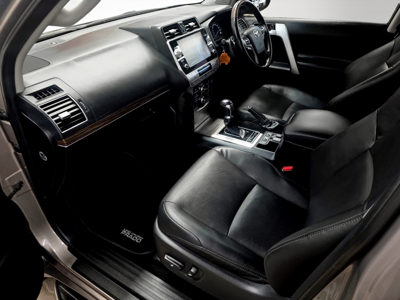 Toyota Land Cruiser Prado 2.8GD VX-L