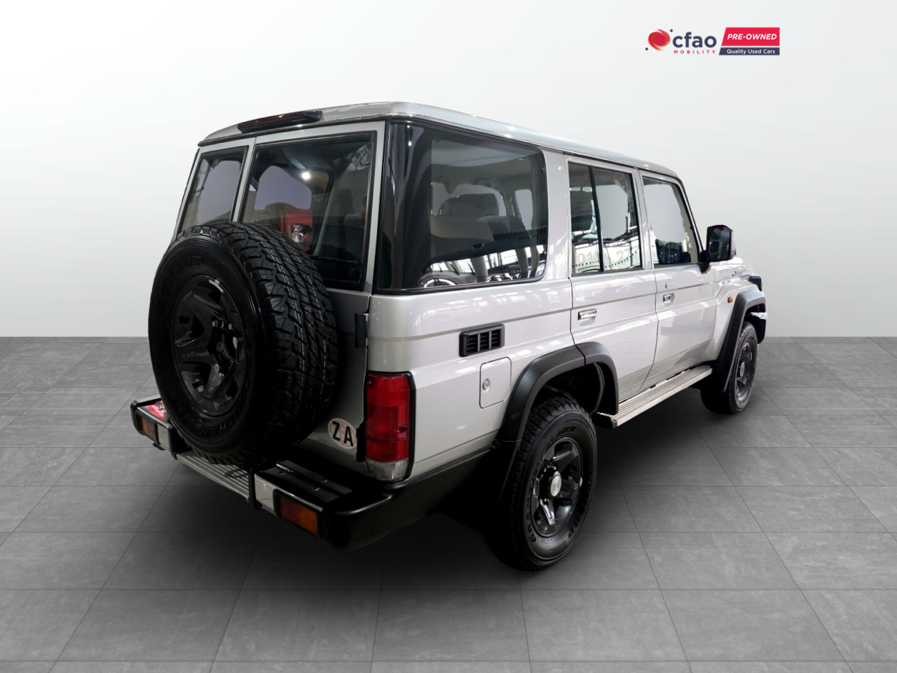 Toyota Land Cruiser 76 2.8GD-6 STATION WAGON LX AUTO