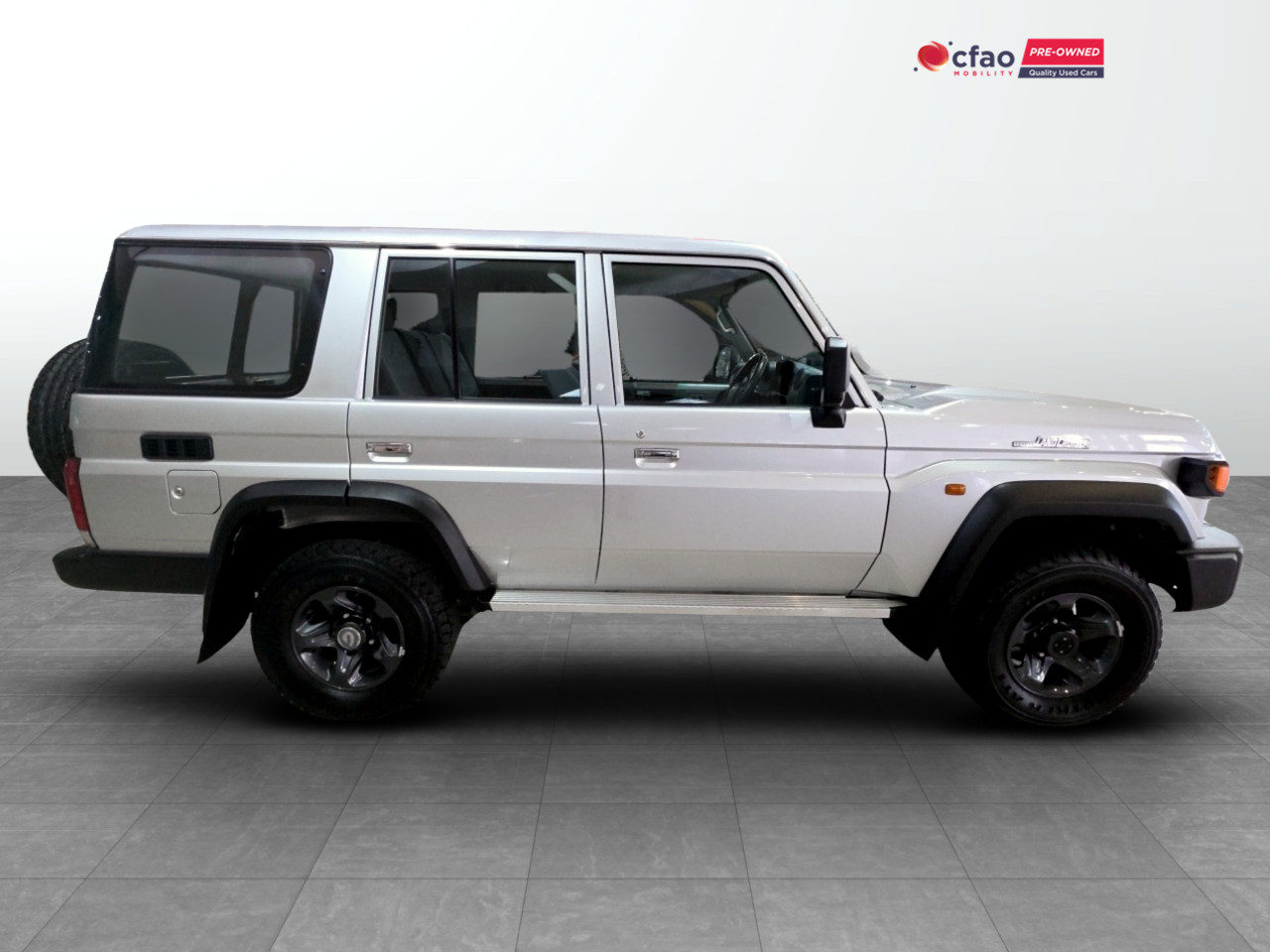 Toyota Land Cruiser 76 2.8GD-6 STATION WAGON LX AUTO