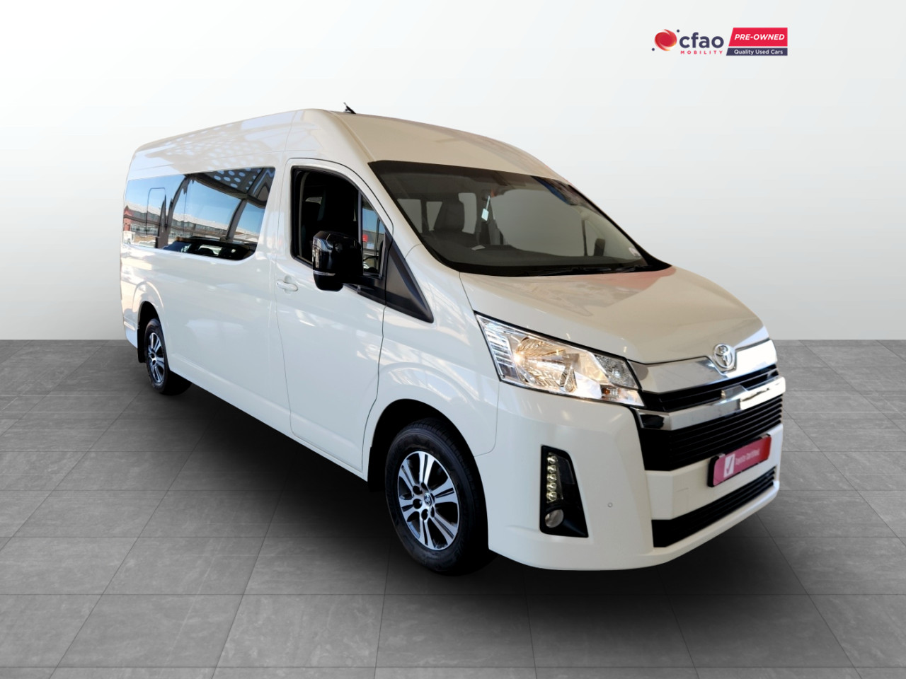 Toyota QUANTUM 2.8 SLWB BUS 14-SEATER GL MANUAL
