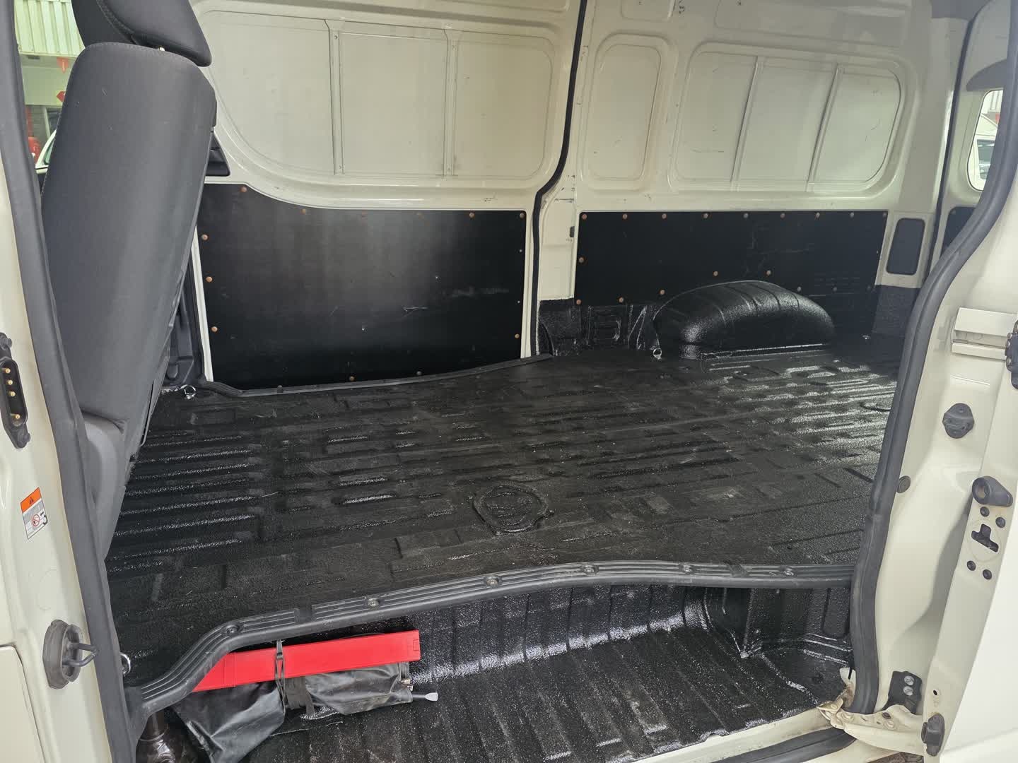 Toyota QUANTUM 2.8 SLWB PANEL VAN
