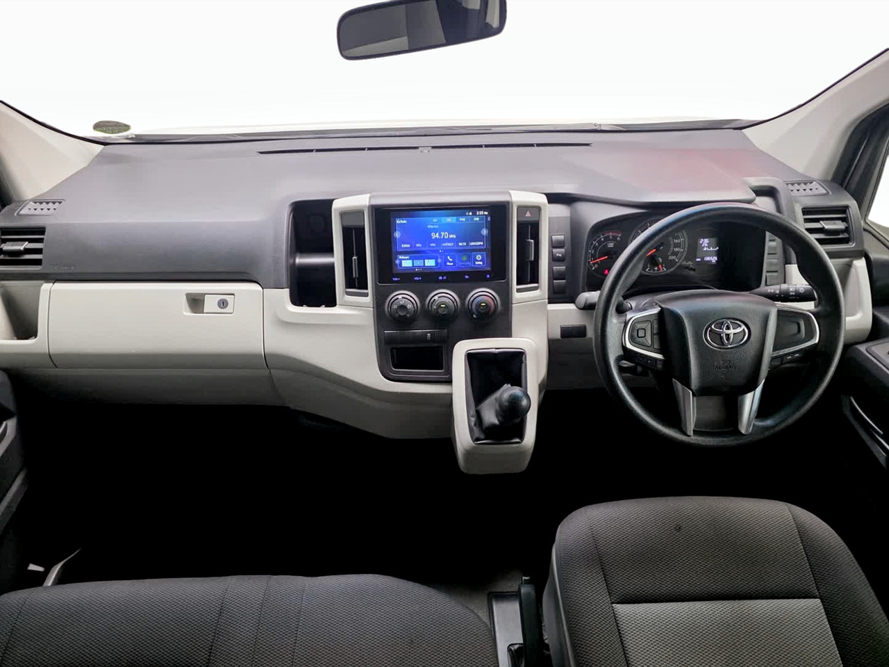 Toyota QUANTUM 2.8 SLWB PANEL VAN