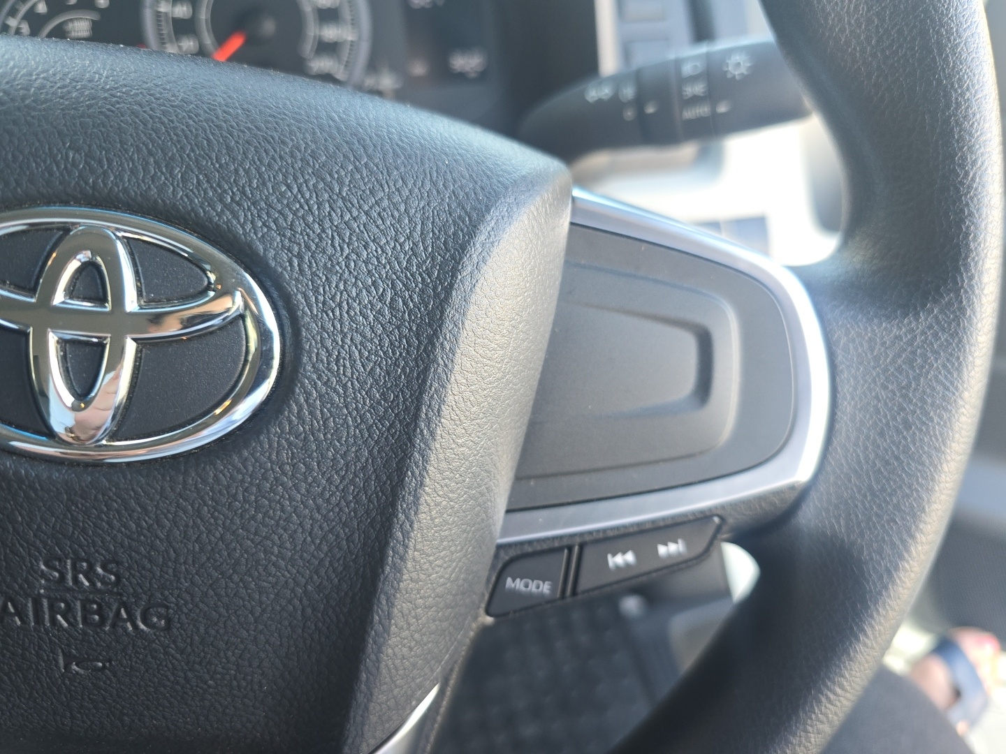 Toyota QUANTUM 2.8 LWB PANEL VAN MANUAL