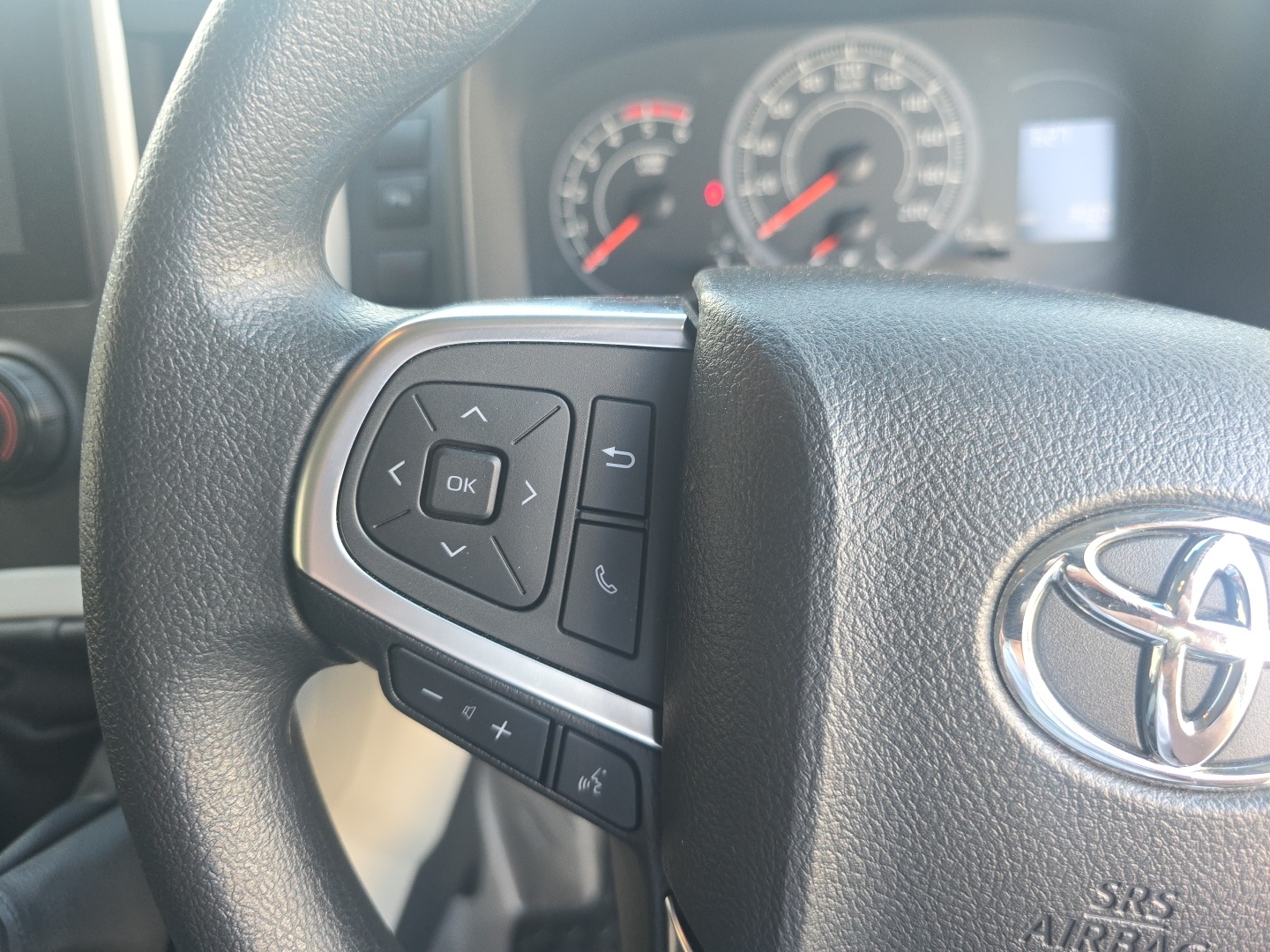 Toyota QUANTUM 2.8 LWB PANEL VAN MANUAL