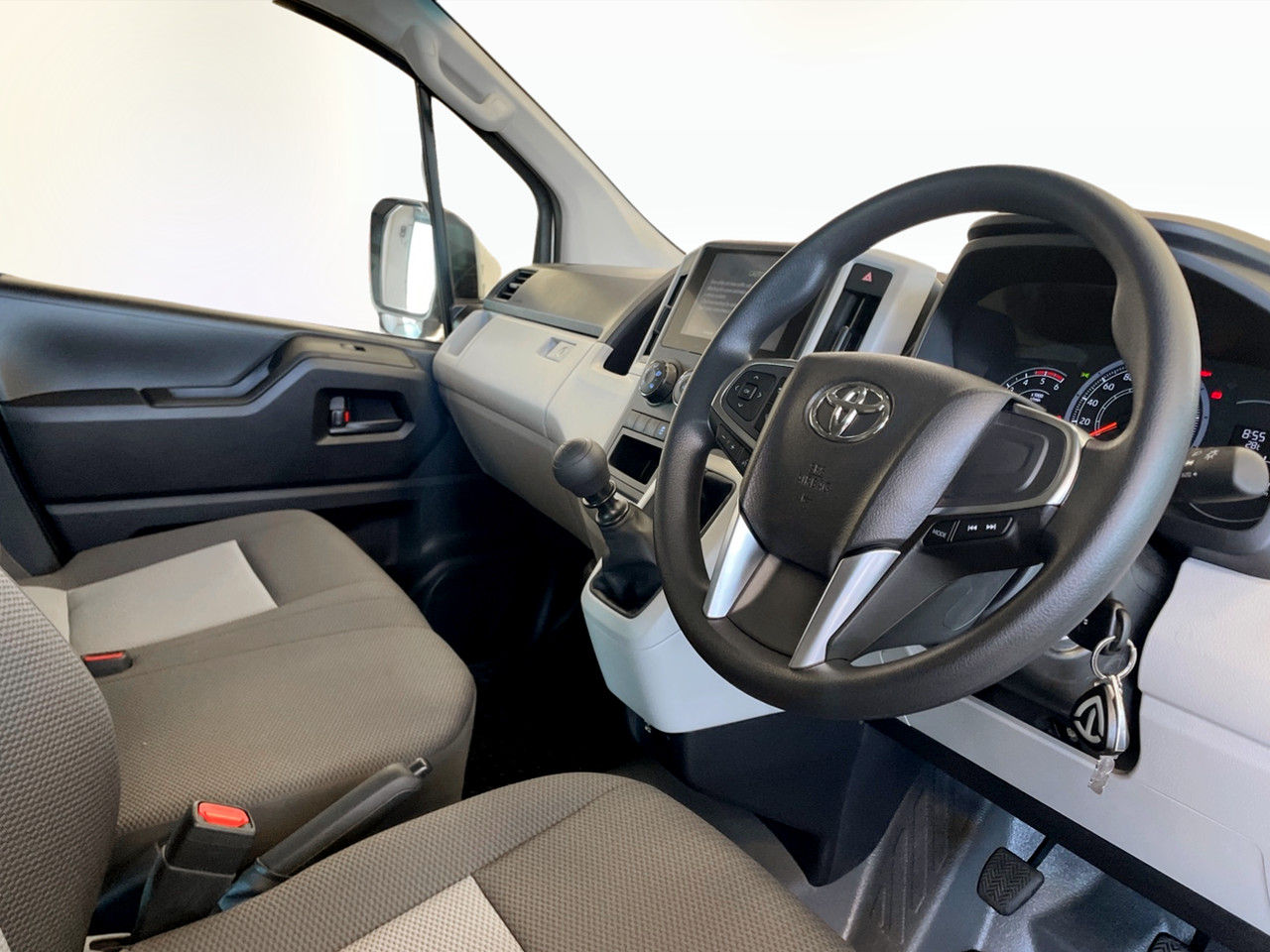 Toyota QUANTUM 2.8 LWB PANEL VAN MANUAL
