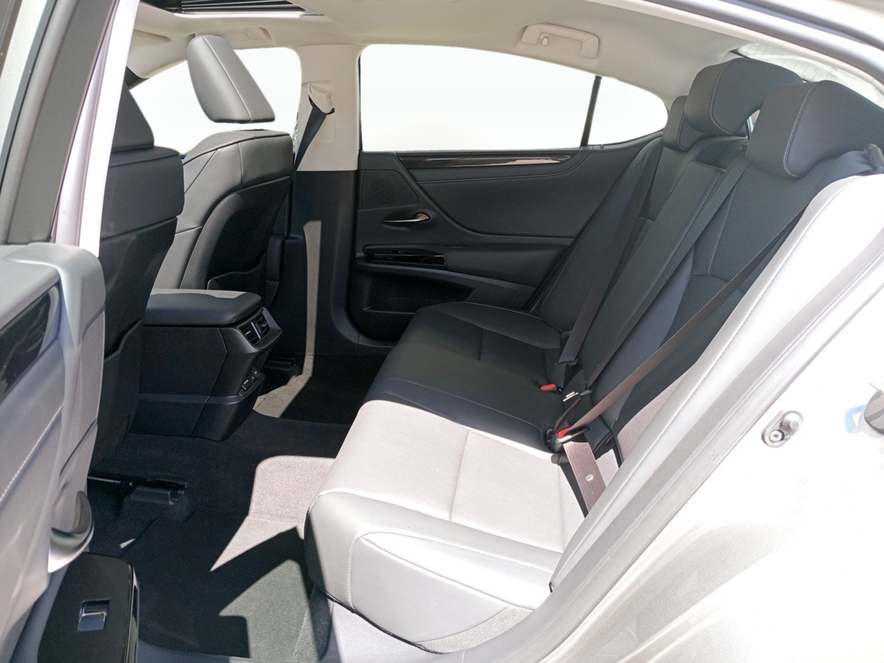 Lexus ES 250 EX