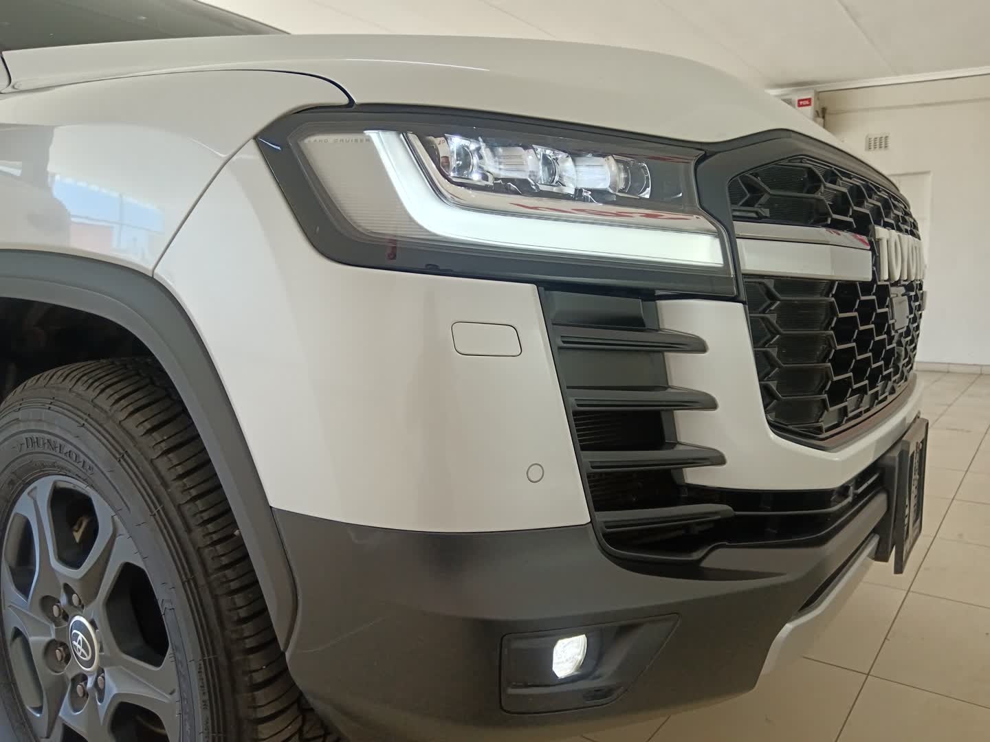 Toyota LAND CRUISER 300 3.3D GR-SPORT