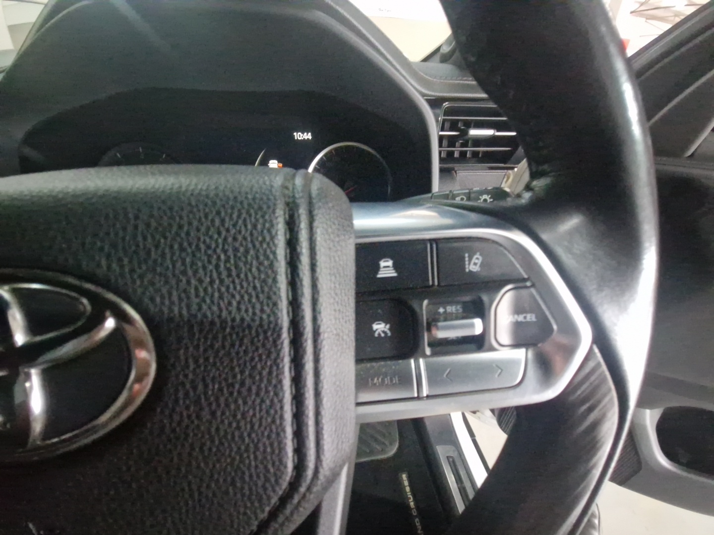 Toyota LAND CRUISER 300 3.5T GR-SPORT