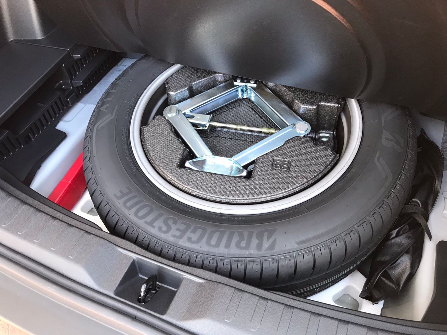 Toyota RAV4 2.5 HYBRID VX E-FOUR