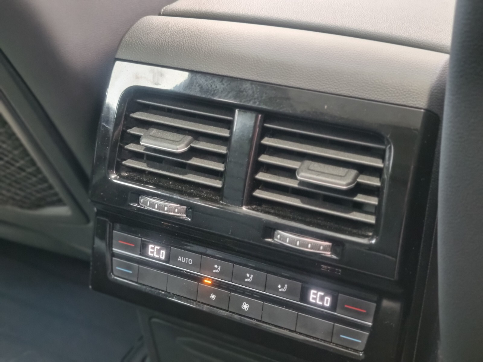 Volkswagen Touareg 3.0 TDI V6 EXECUTIVE