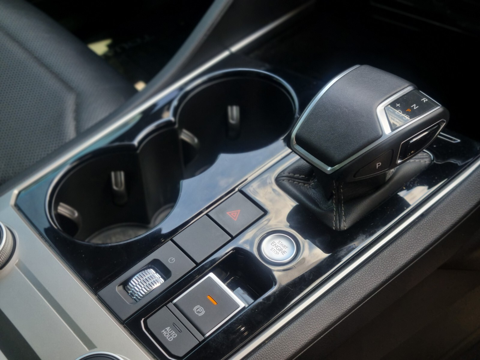Volkswagen Touareg 3.0 TDI V6 EXECUTIVE
