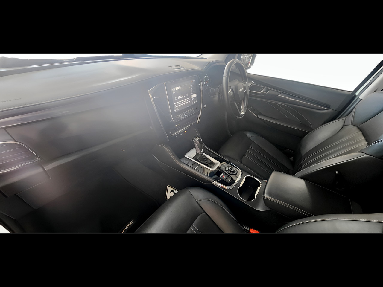 Isuzu MU-X 3.0D LSE  4X4 A/T