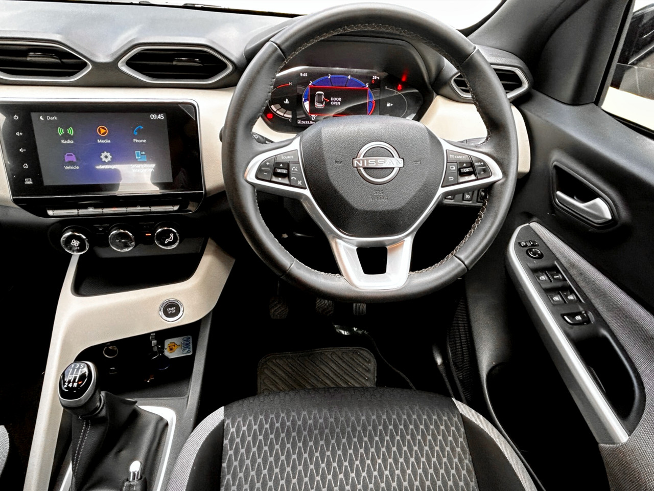 Nissan MAGNITE 1.0 TURBO ACENTA MANUAL