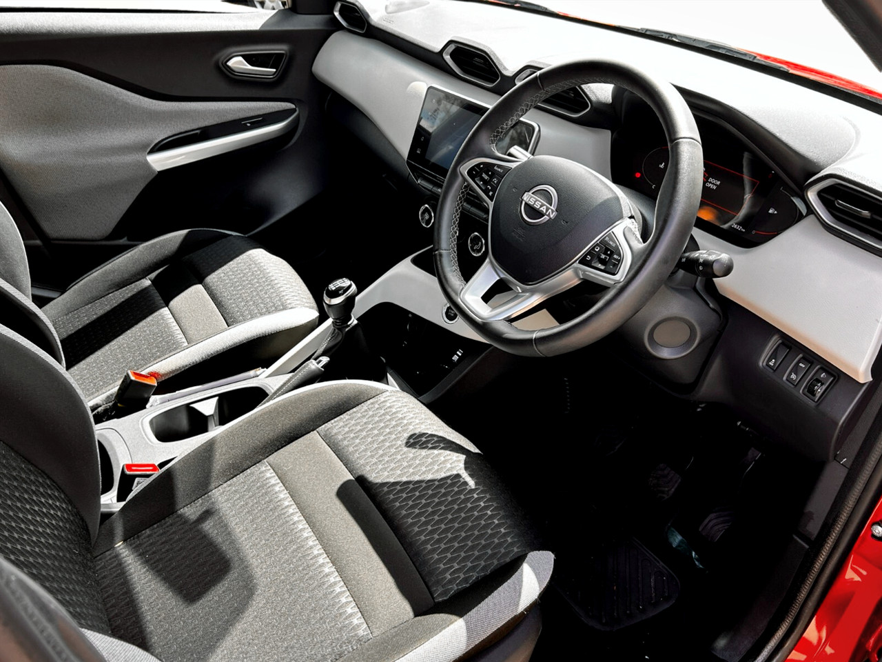 Nissan MAGNITE 1.0 TURBO ACENTA MANUAL
