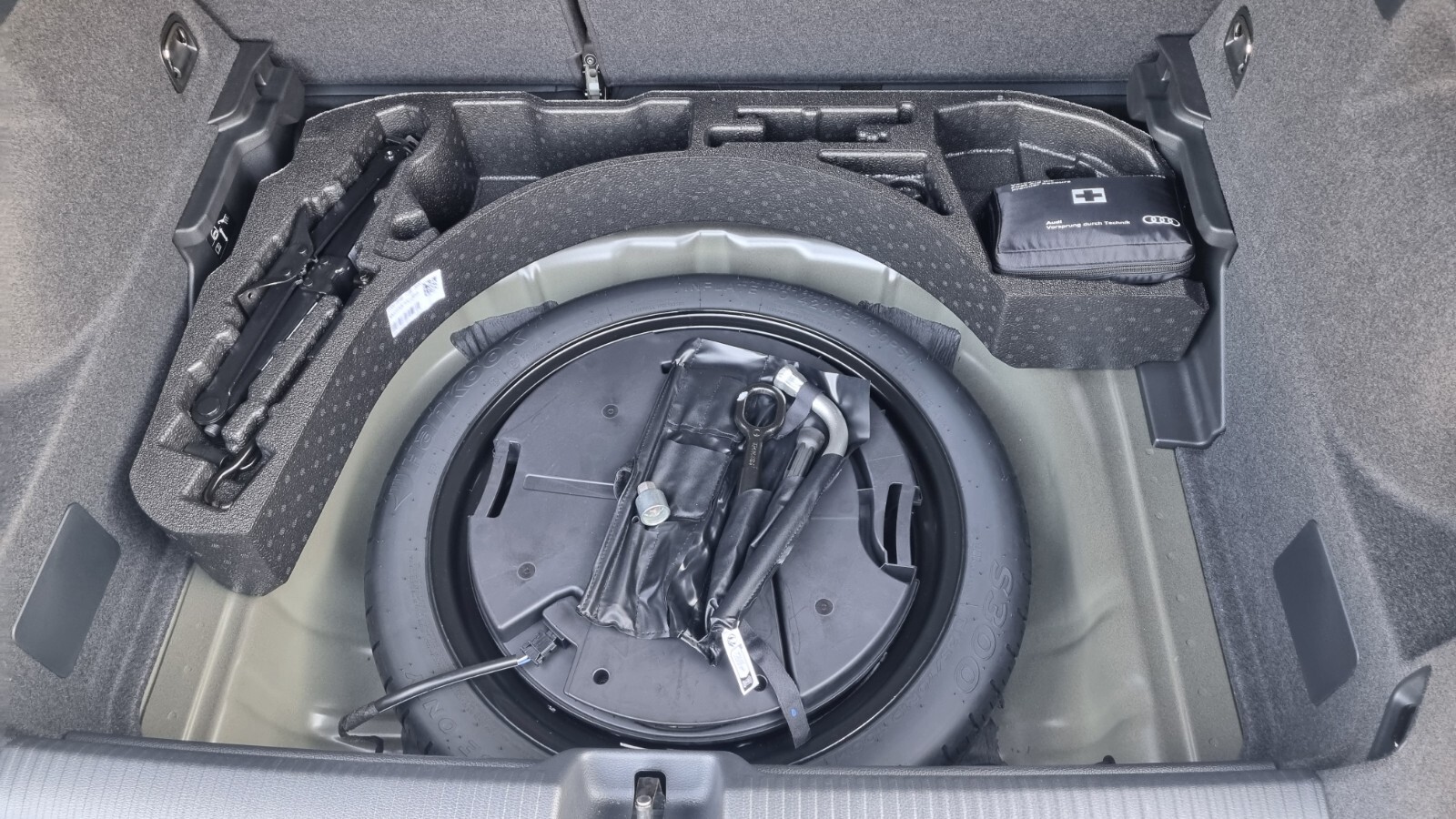 Audi Q2 35TFSI URBAN EDITION