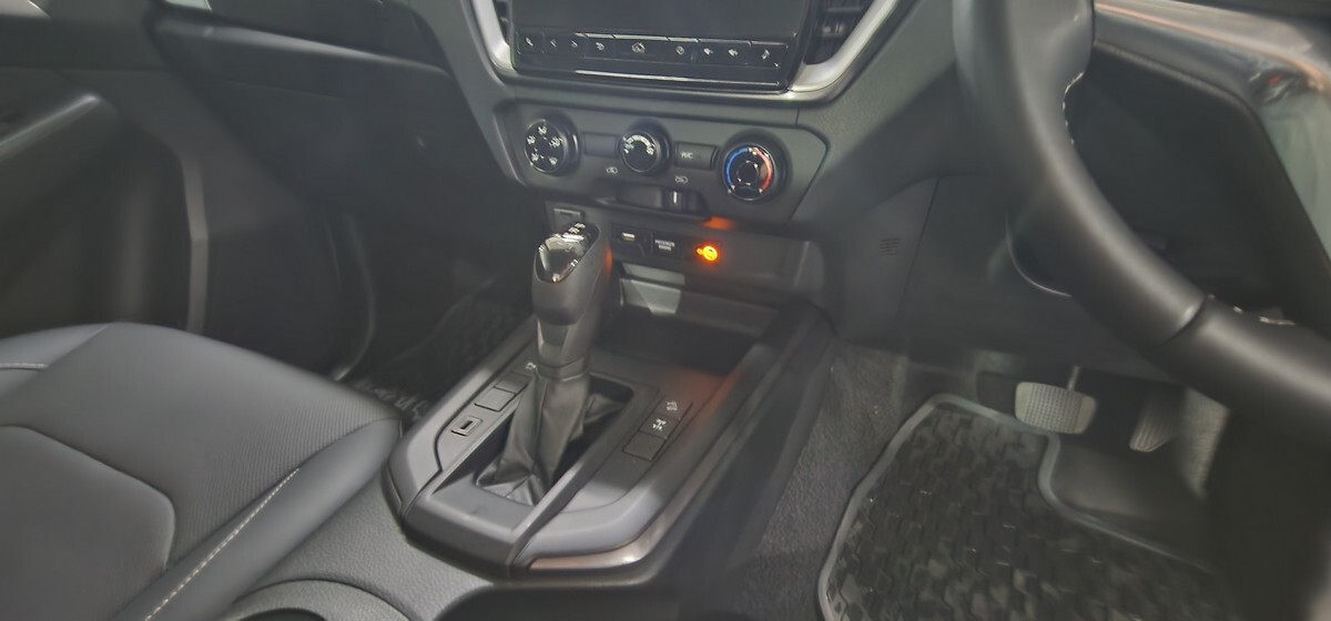 Isuzu D-Max 1.9TD DOUBLE CAB LS AUTO
