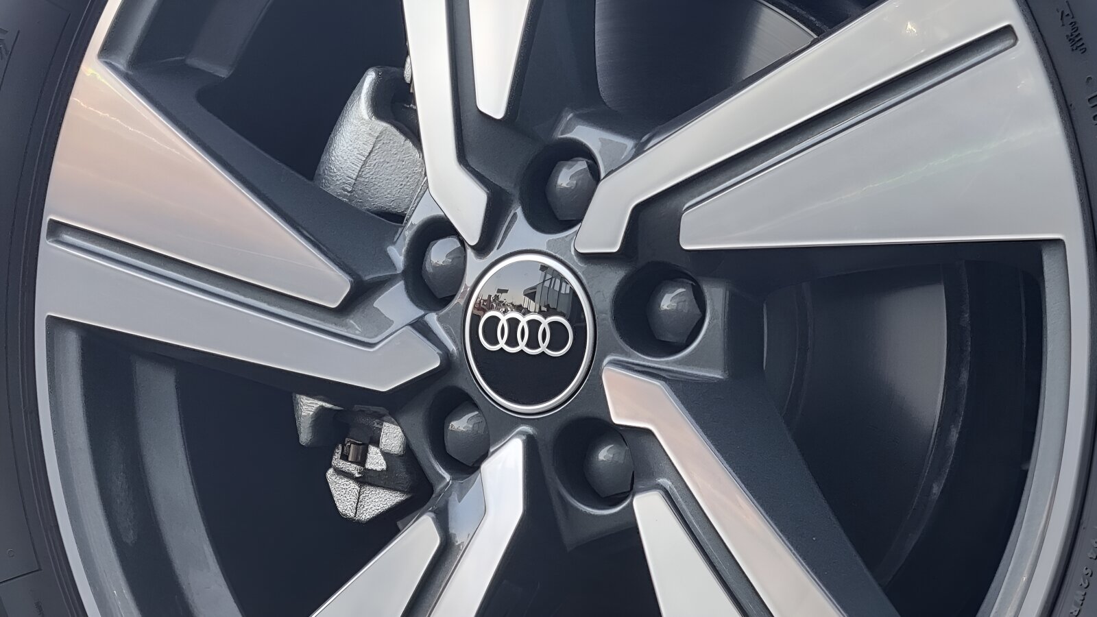 Audi Q2 35TFSI URBAN EDITION
