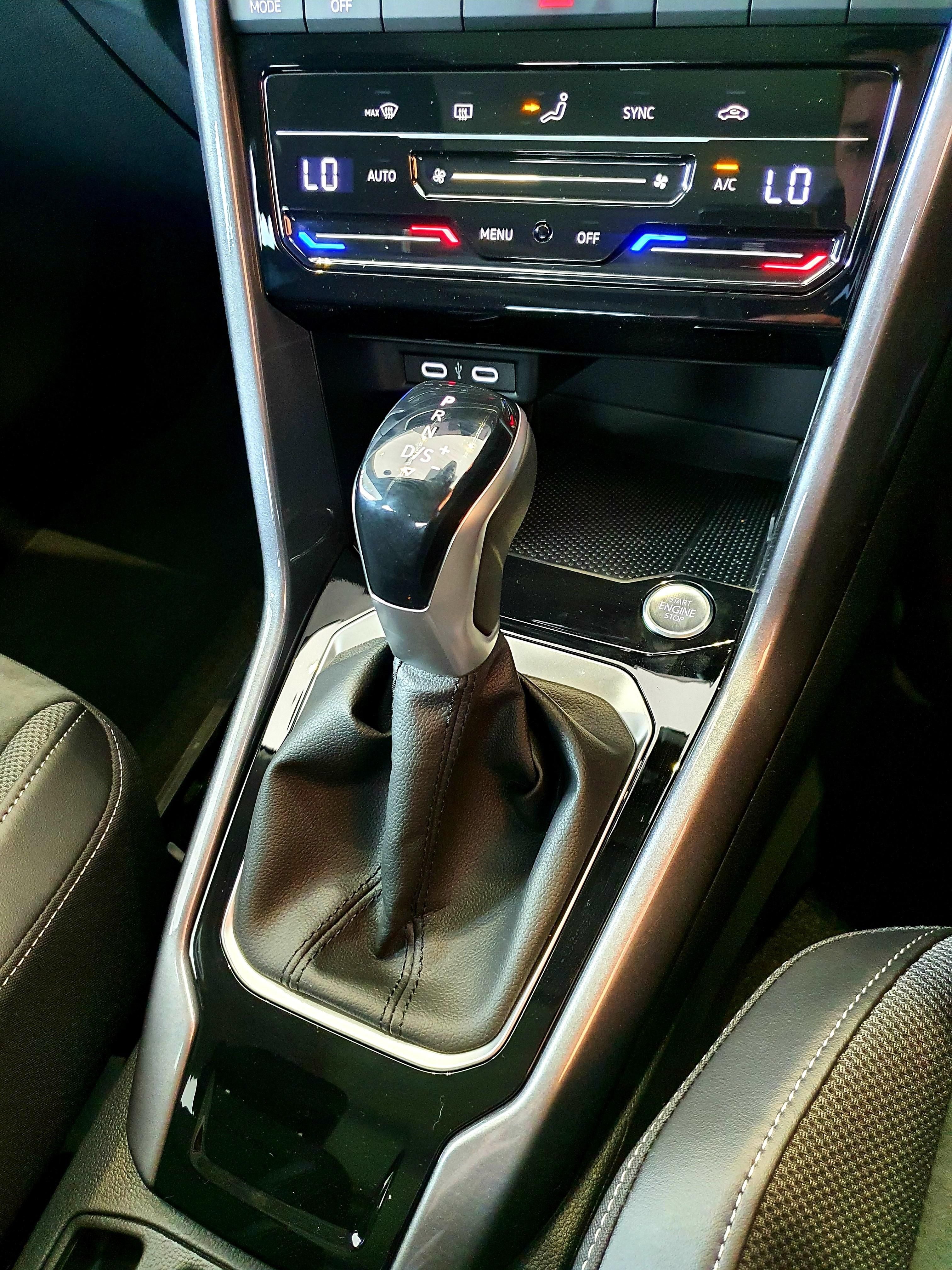 Volkswagen T-roc 1.4TSI DESIGN