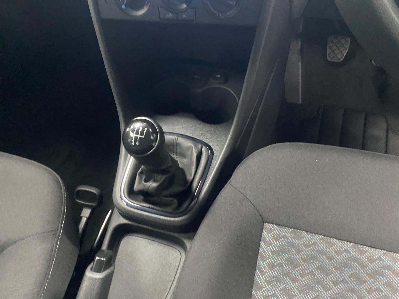 Volkswagen POLO VIVO HATCH 1.4