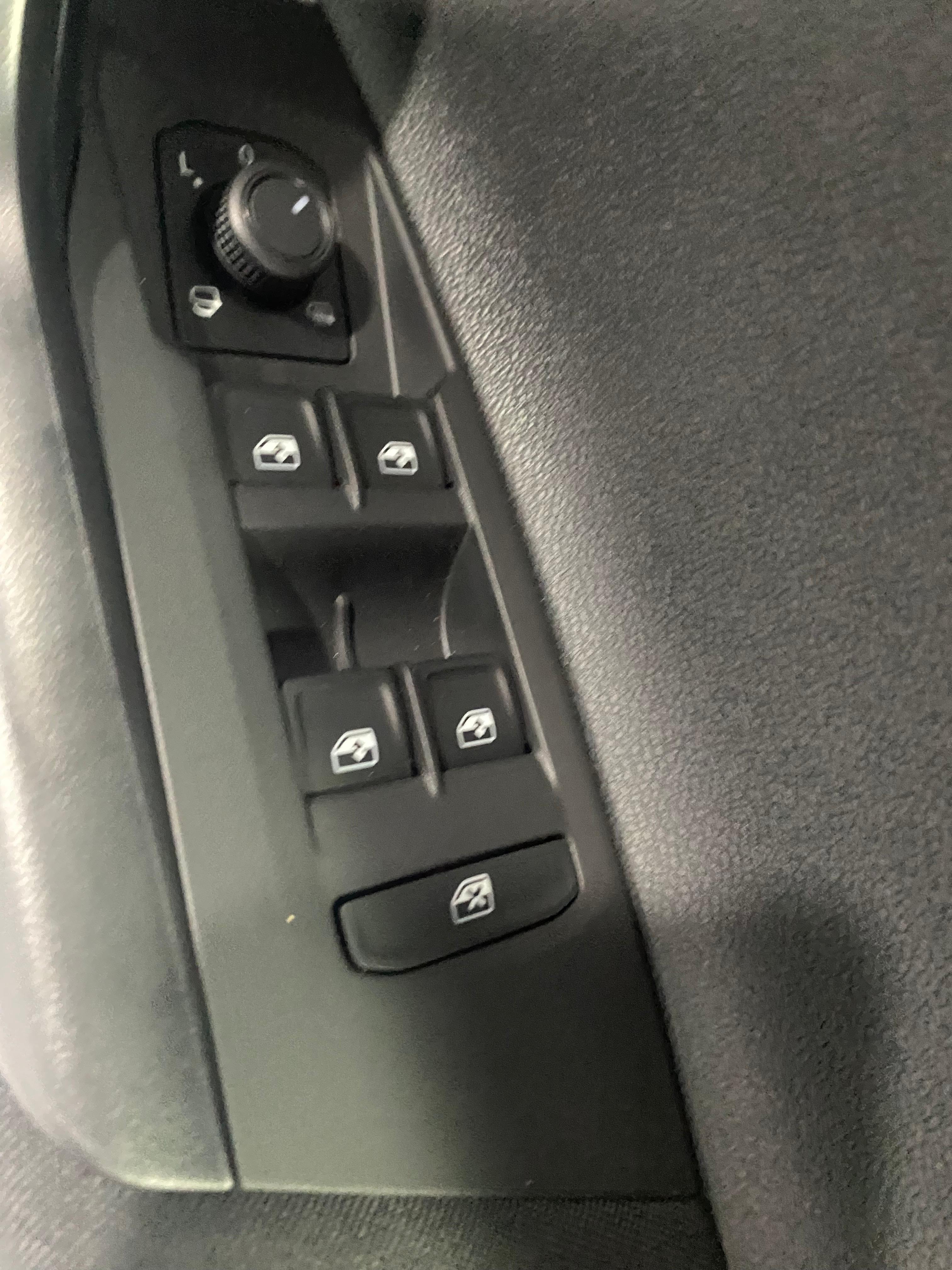 Volkswagen Polo 1.0 TSI LIFE DSG